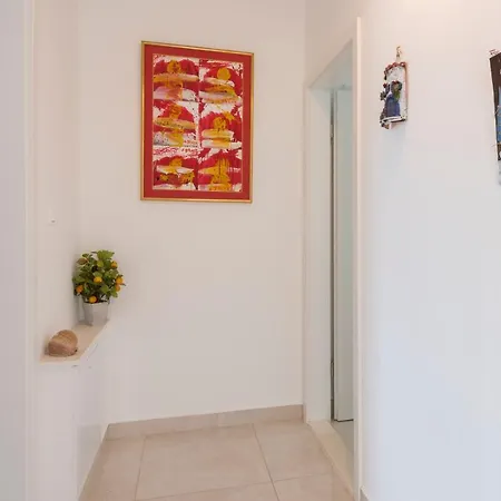 Sea Star Apartment *